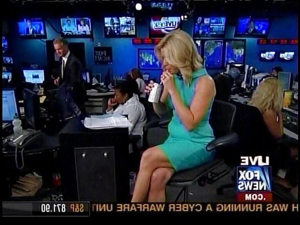 25P Let's Jerk Off Over ... Martha MacCallum (Fox News)
