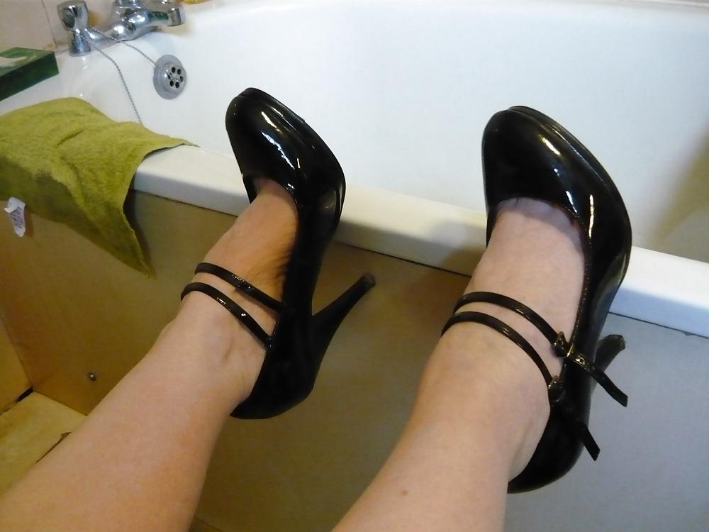 25P Saturday Shoe Fun