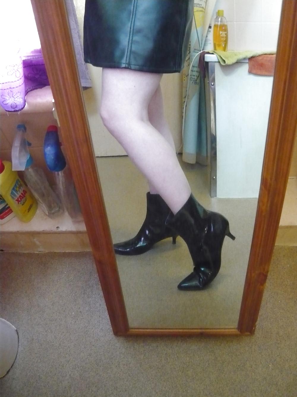 25P Saturday Shoe Fun