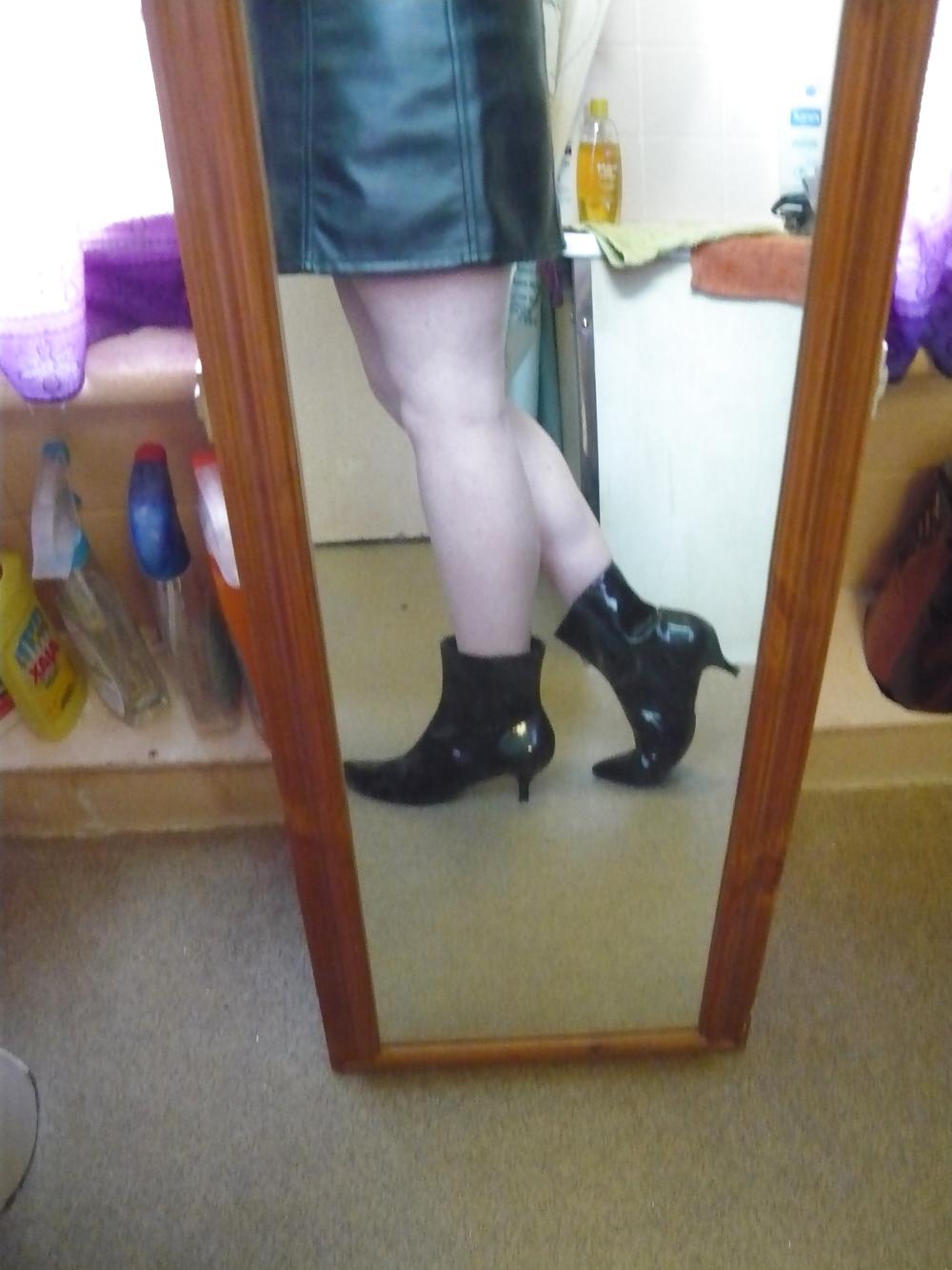 25P Saturday Shoe Fun