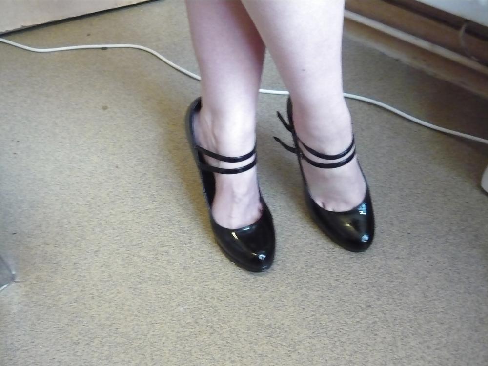 25P Saturday Shoe Fun