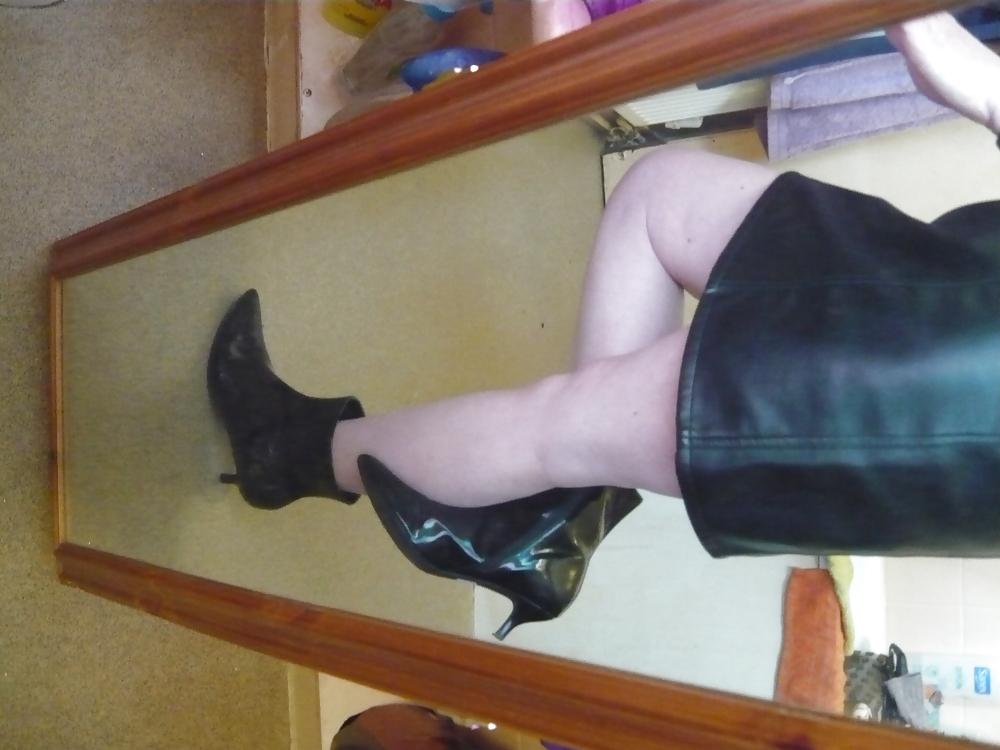 25P Saturday Shoe Fun