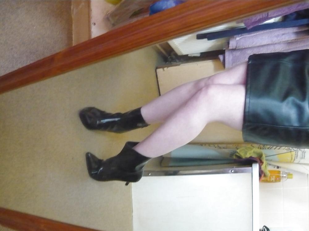 25P Saturday Shoe Fun