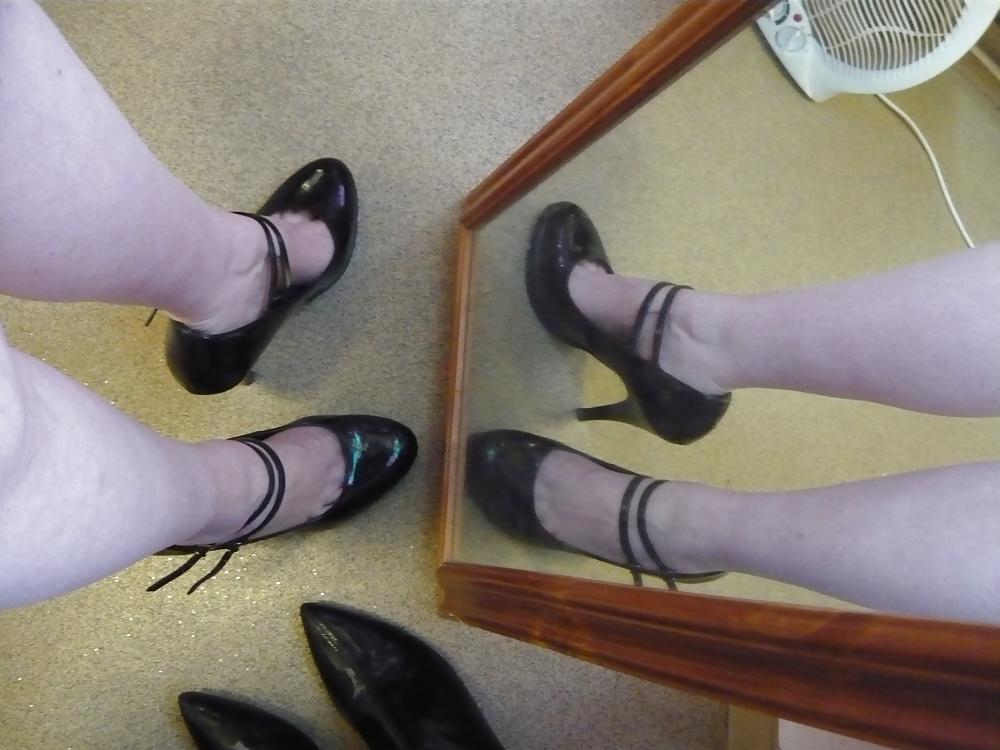 25P Saturday Shoe Fun
