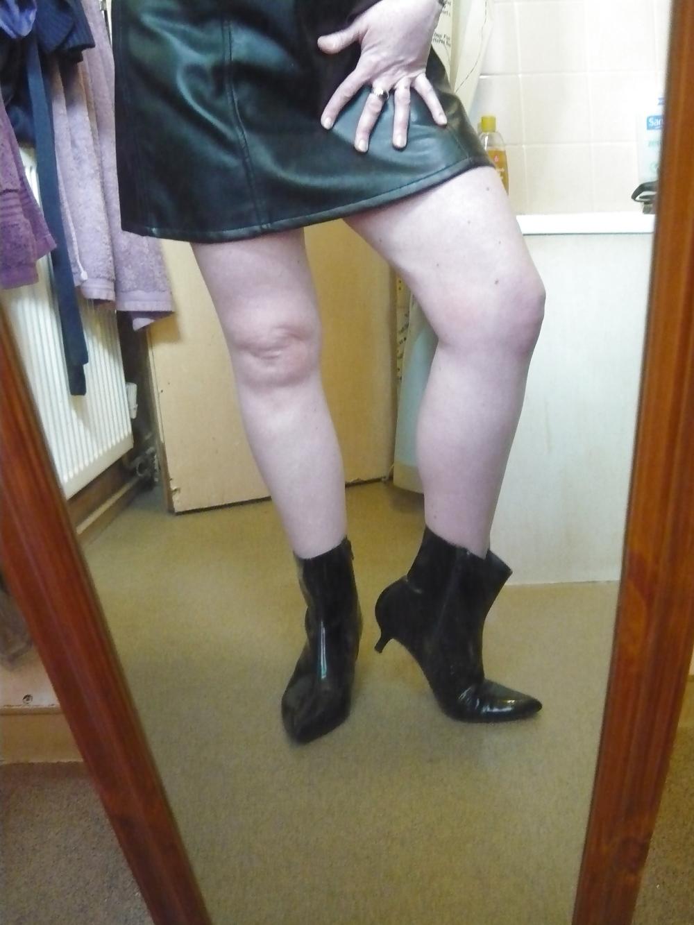 25P Saturday Shoe Fun