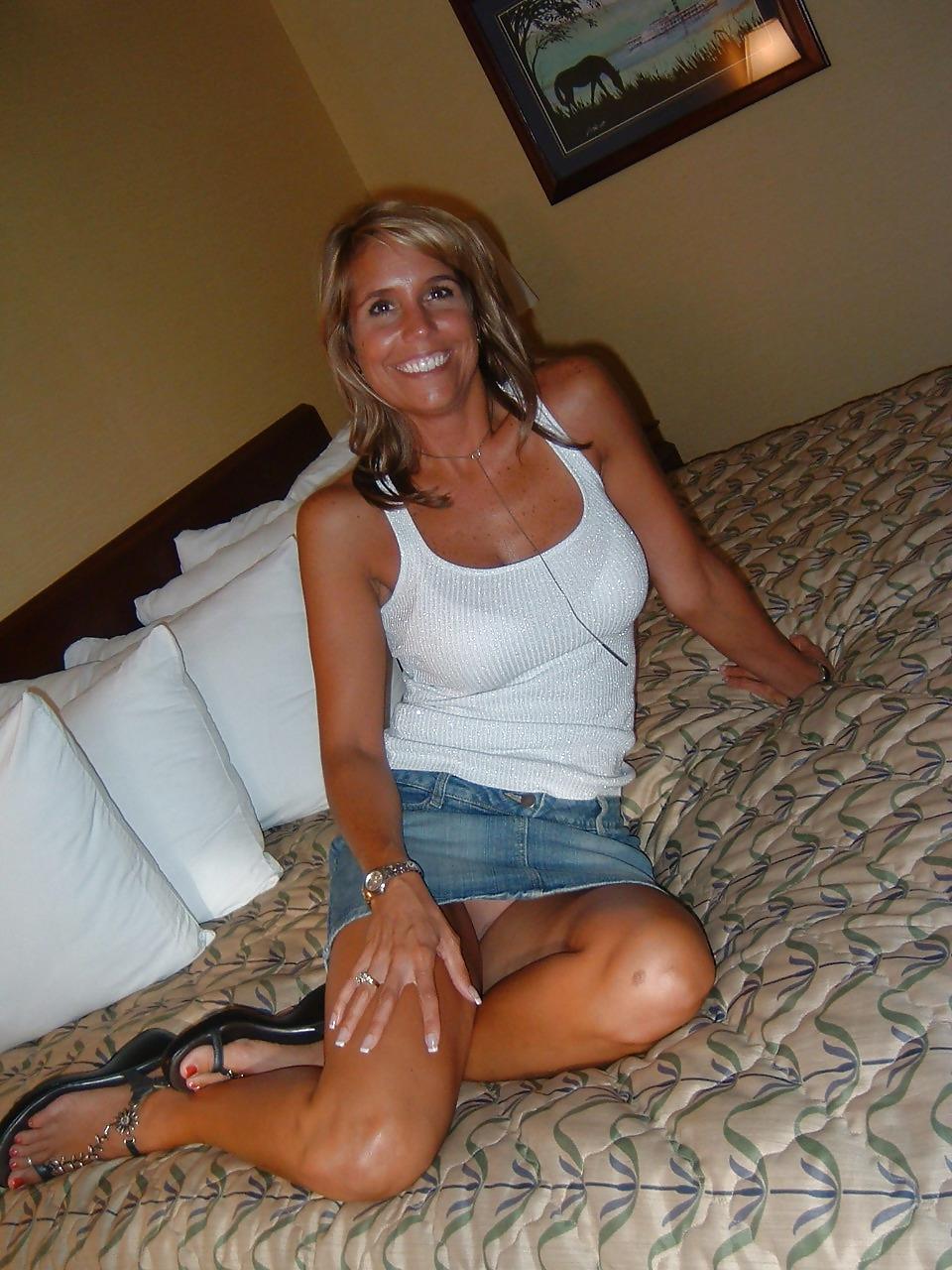 25P Amateur couple