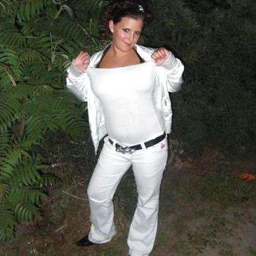 19P Country girl