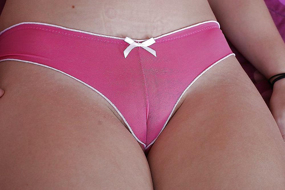 20P Camel Toes