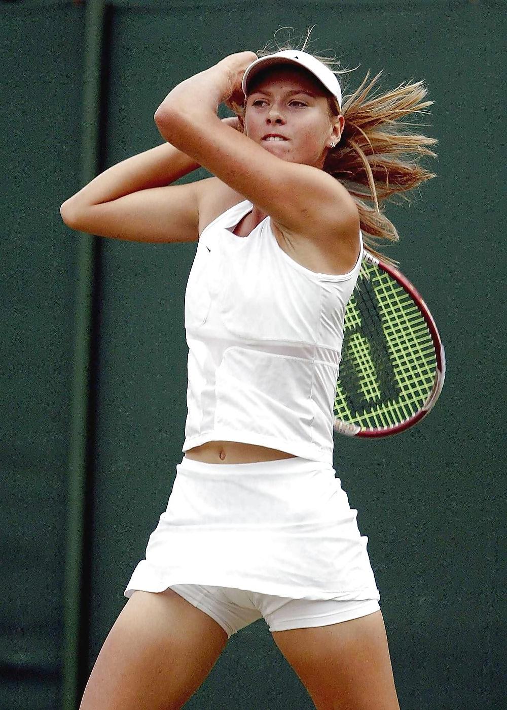 25P Athletic And Camel Toe Erotica 12 By twistedworlds