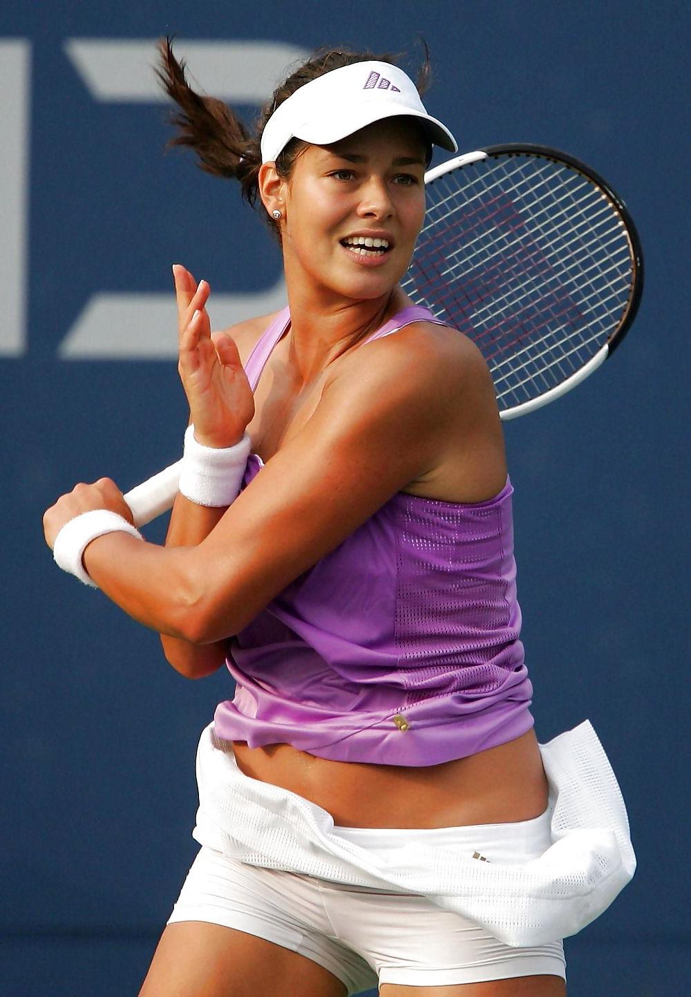 25P Athletic And Camel Toe Erotica 12 By twistedworlds