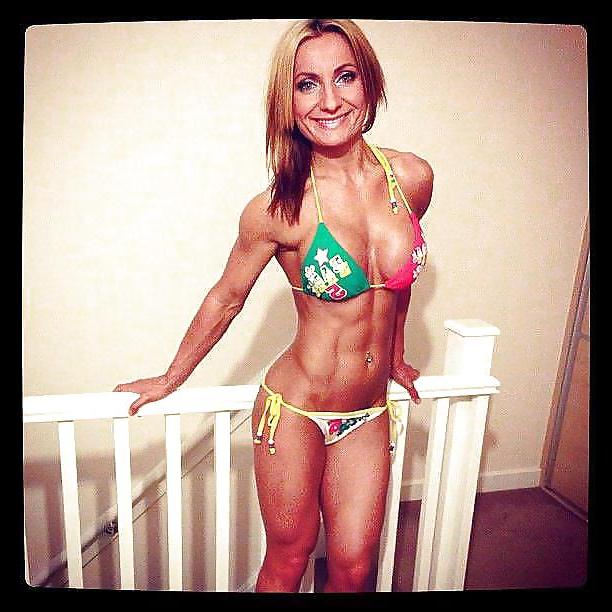 25P Perfect hot MUSCLE GIRL