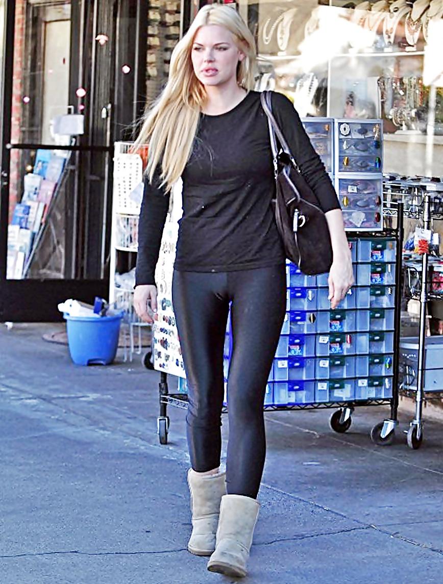 25P Celeb oops and upskirts 8 By twistedworlds