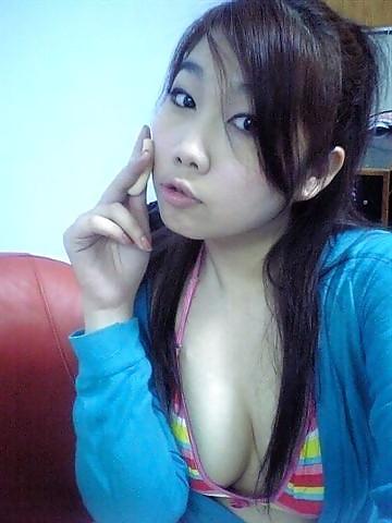 13P My Best Friend Cute Posing