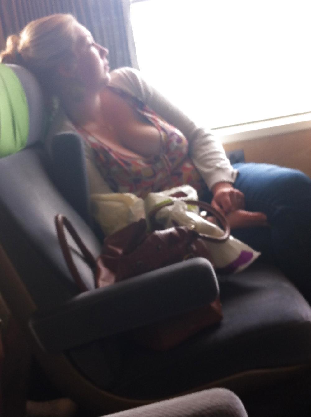 5P Big tits nice cleavage