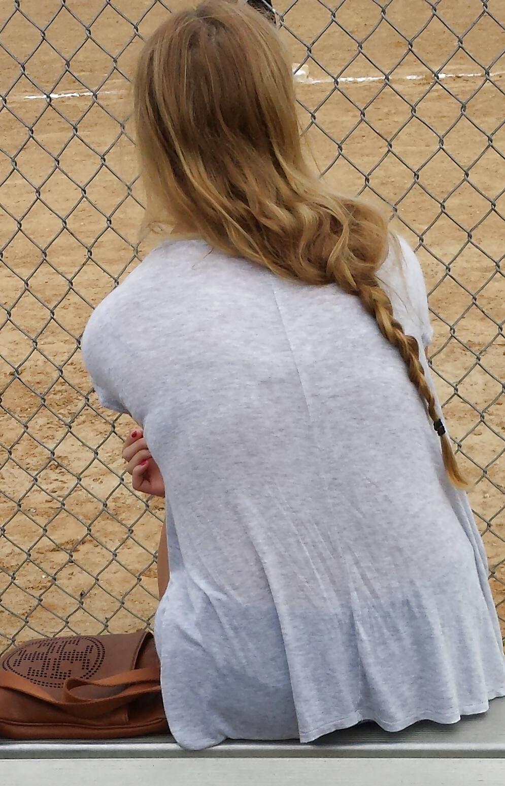15P Pictures Of Women I Jerkoff To While Sitting In Car