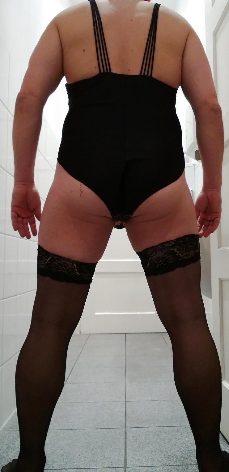 12P Schwanznutte Andrea im Badeanzug