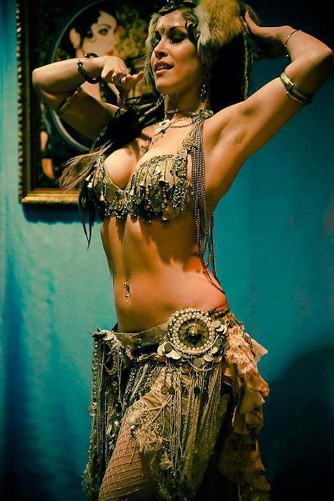 25P Belly dance...