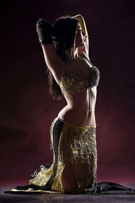 25P Belly dance...