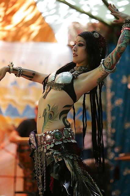 25P Belly dance...