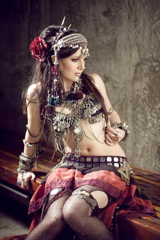 25P Belly dance...