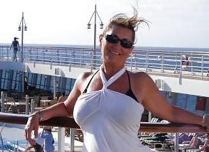 15P Very yummy cougar