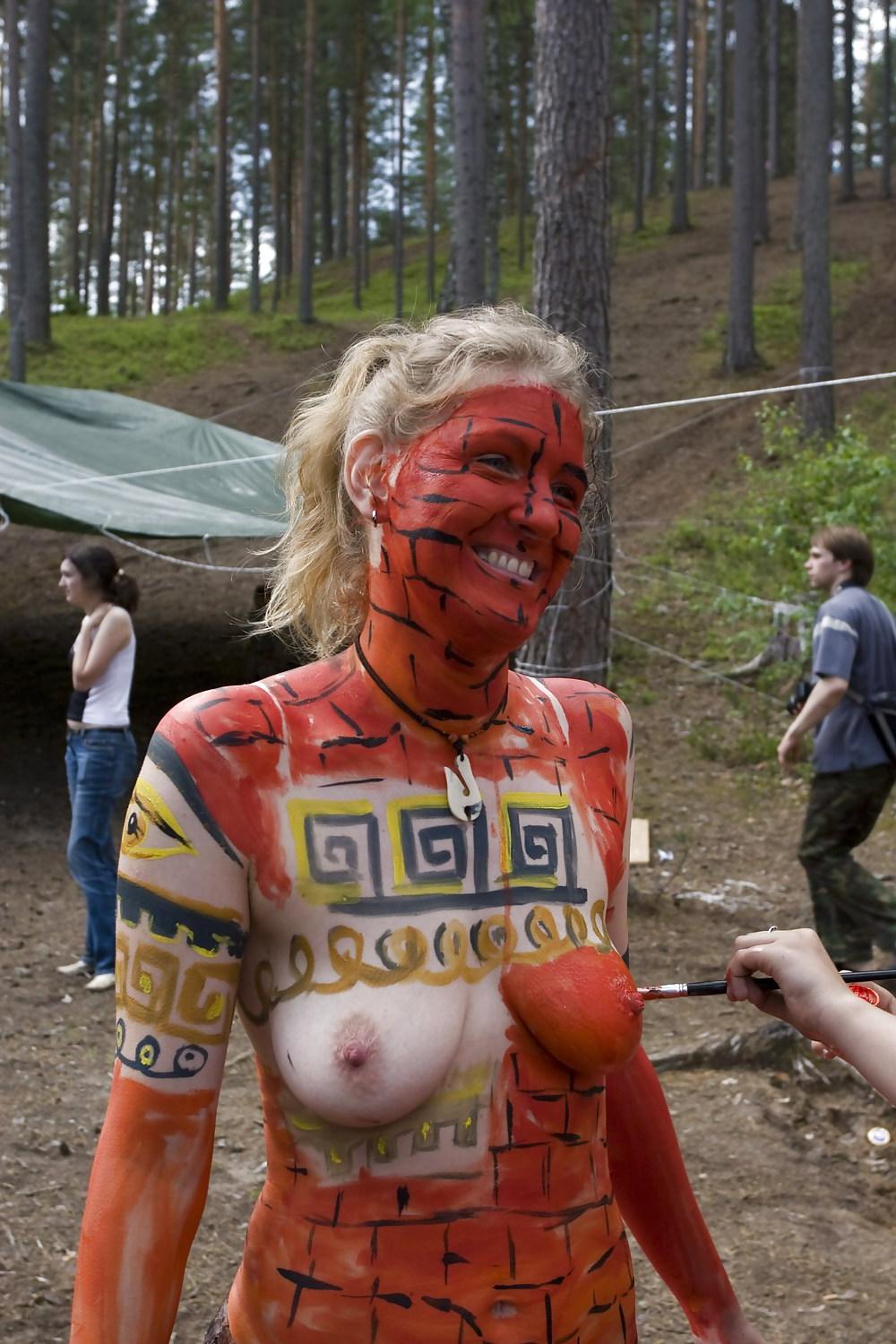 25P Show Your Tits 12