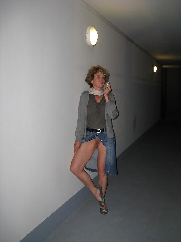 9P Horny old housewife