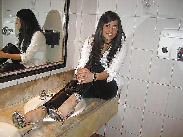 19P Shoes and feet i'd love to spunk over