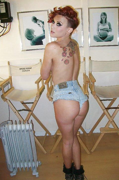 25P Bum Show 3