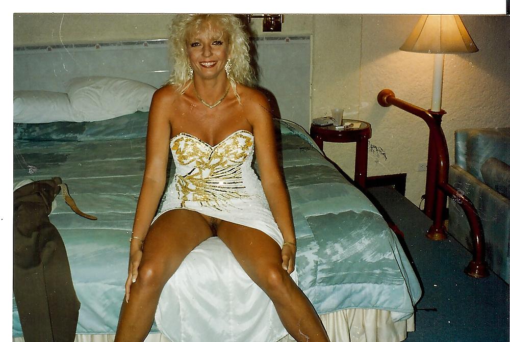 25P Housewife 93
