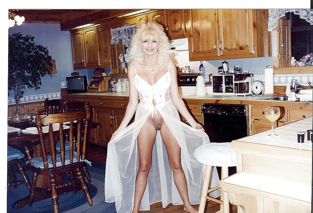 25P Housewife 93