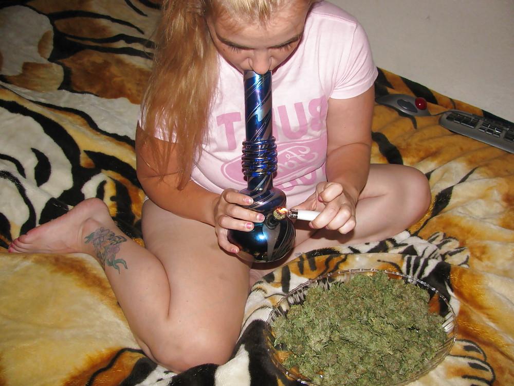25P Bong Session