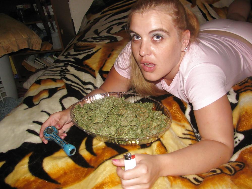25P Bong Session