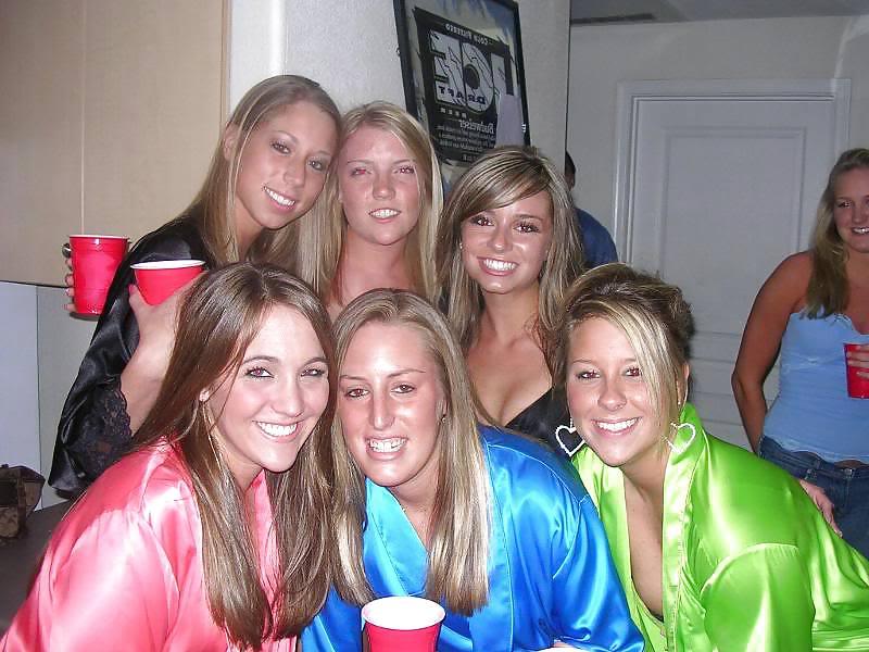 25P 2 or more girls in Satin robe or Kimono