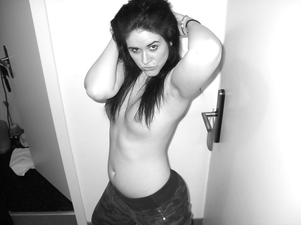 25P Show Your Tits 92