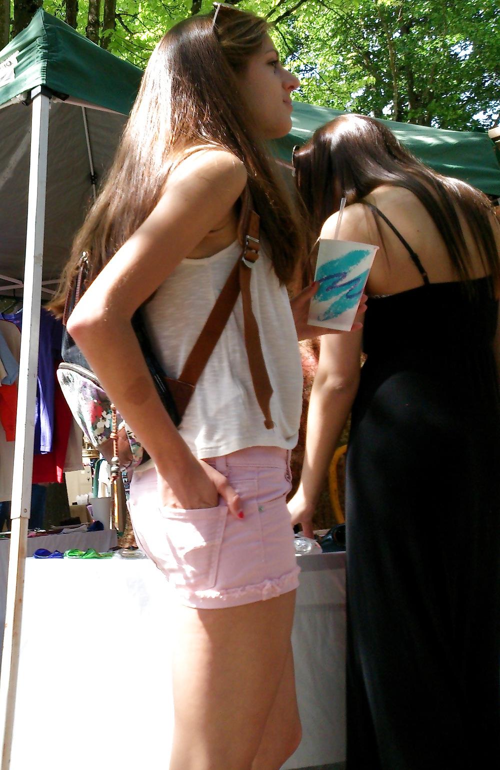 22P Voyeur Chicks 9 - Hippy Chicks