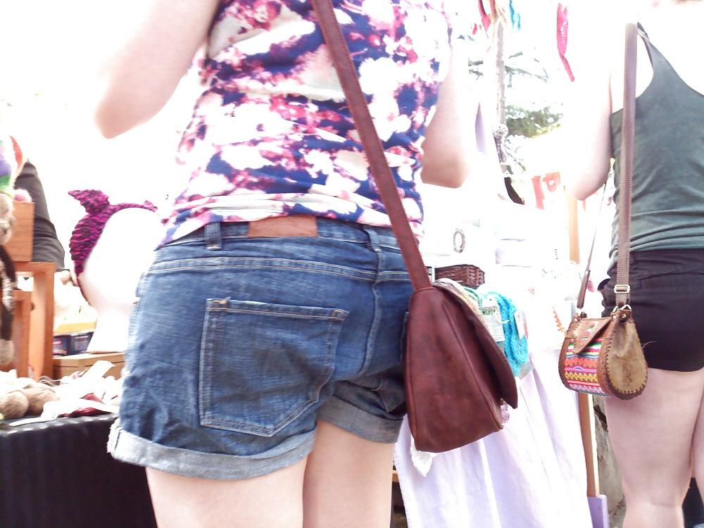 22P Voyeur Chicks 9 - Hippy Chicks