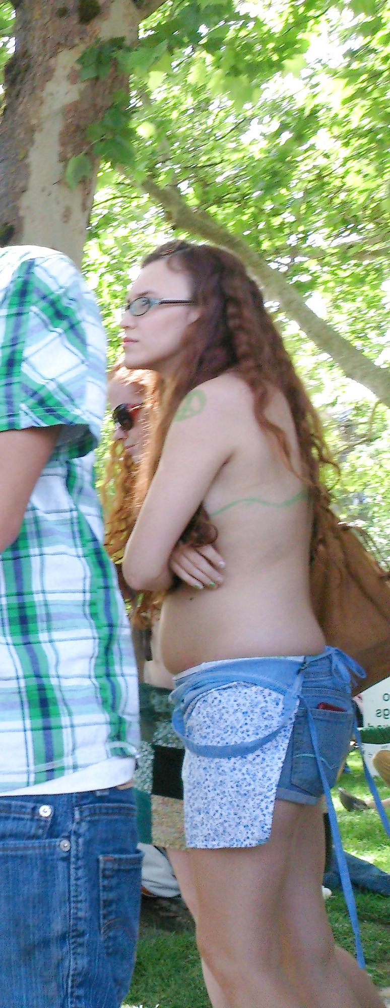 22P Voyeur Chicks 9 - Hippy Chicks