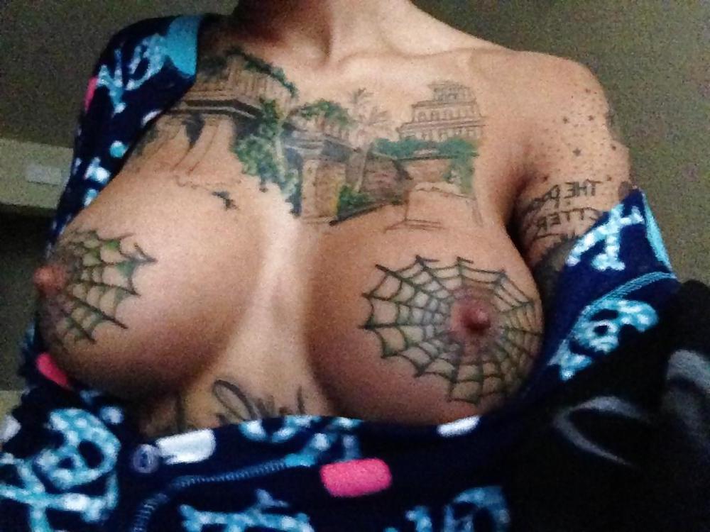 25P BONNIE ROTTEN'S PERFECT TITS MMMMM YUMMY 