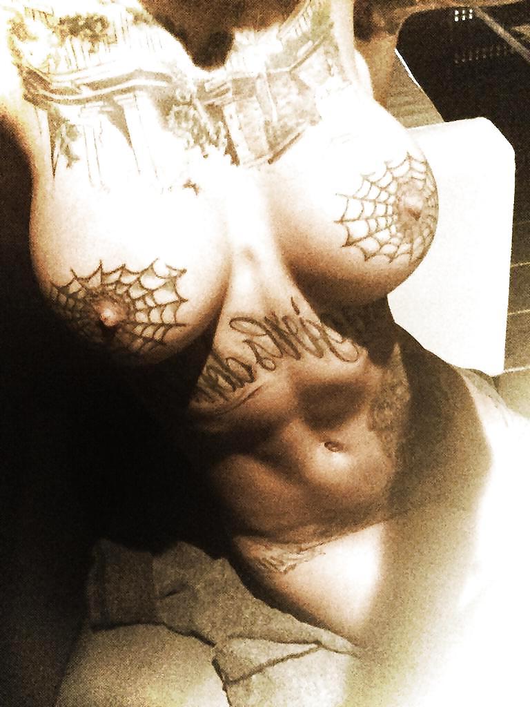 25P BONNIE ROTTEN'S PERFECT TITS MMMMM YUMMY 