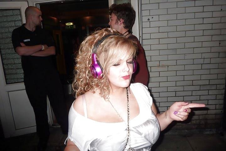 25P Perfect Girl - slutty and wasted