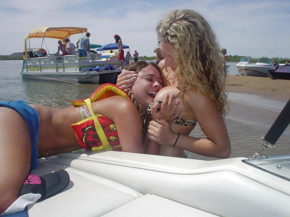 25P Bikini+Camel Toe+Tits= Erotica 10 By twistedworlds