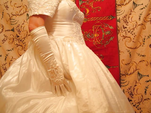 25P New shy pics from sissybride