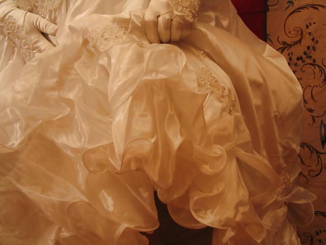 25P New shy pics from sissybride