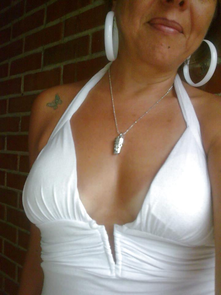 7P Yummy cougar latina