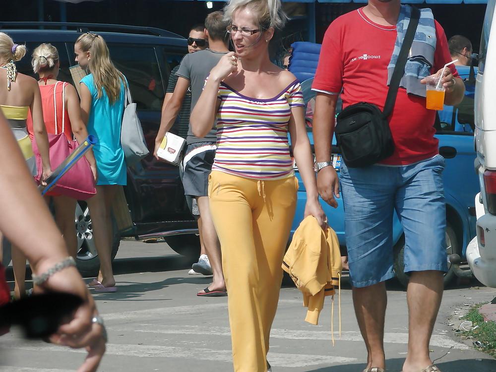 23P Fotze frisst Hose - cameltoe