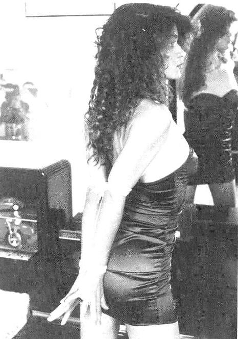 7P Vintage brunette Marita is a bit tied up
