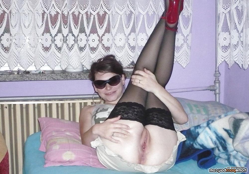 20P Girl with sunglasses gagging