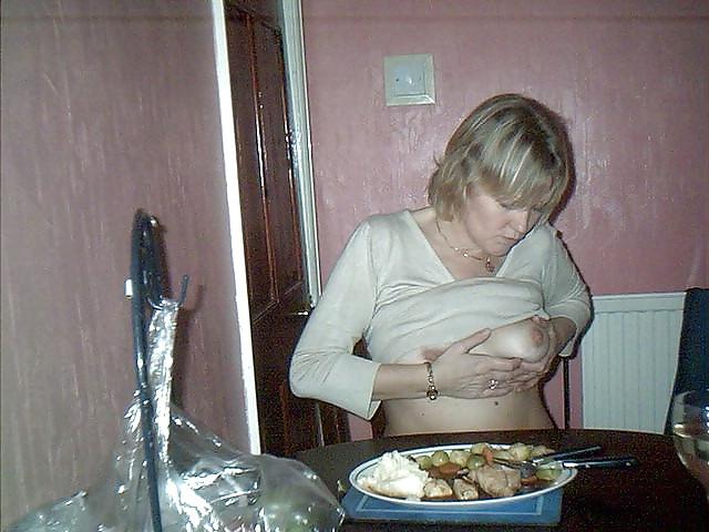 25P SHOW YOUR WIFE - SANDRA