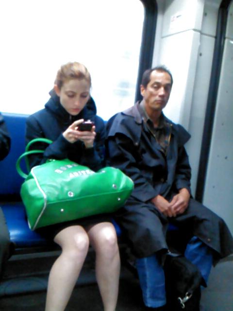 25P Voyeur Candid - More transit beauties